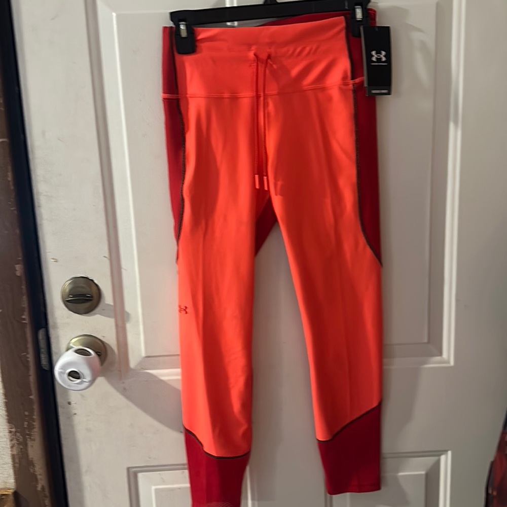 Under Armour HeatGear Armour High-rise 7/8 Leggings: BETA/RED: NWT: SZ M